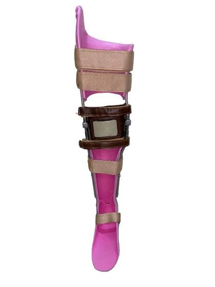 Paediatric KAFO with knee joint and moulded shells